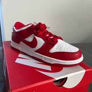 Nike dunk low university red